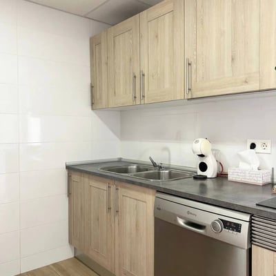 Rental of a cozy apartment with 3 bedrooms, 100 m², Alicante, Spain